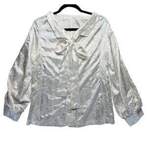 Vintage White Floral Embroidered Button Up Blouse with Bow Collar Romantic L